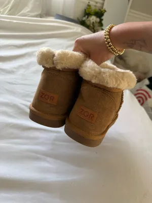 Cozy Mini Boots Brown Size 11 thumbnail 4