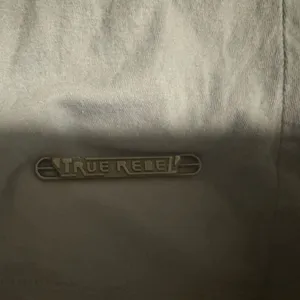 Vintage Y2K,Scope Graphic Long Sleeve Top in Light Gray thumbnail 4