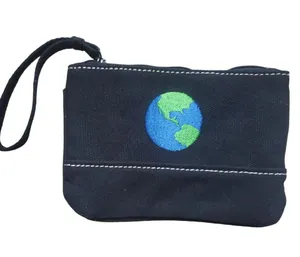 Lands’ End Canvas Pouch‎ Makeup Toiletry Bag Kit Black Embroidered Earth 6"x4" thumbnail 6