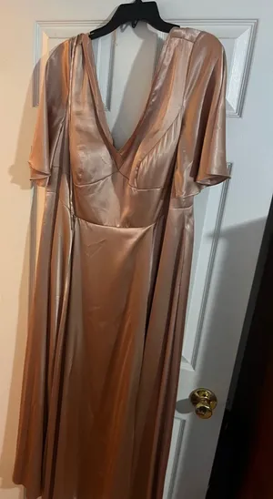 Bridesmaid/Formal Dress Gold Size 18 thumbnail 1