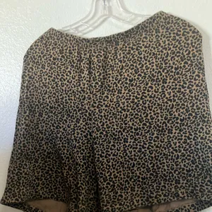 FINAL MARKDOWN Old navy shorts xxl thumbnail 1