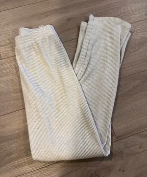 Aritzia Sweatpants thumbnail 1