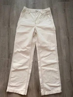 Aritzia TNA Cream Cargo Pants thumbnail 5