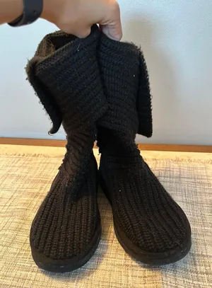 UGG Boots thumbnail 1