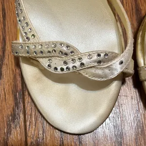 Off White Satin Strappy Jeweled Heels Size 7 thumbnail 5