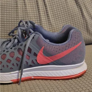 Nike Kids Light Blue and Pink Sneakers thumbnail 10
