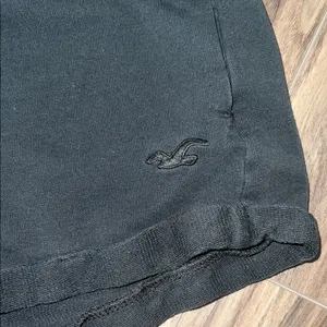 Hollister Black Paperbag Women's Sweat Shorts thumbnail 2