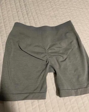 YoungLA Grey Womens Shorts with Scrunch Size Medium EUC Gray thumbnail 3