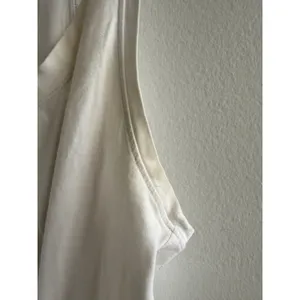 Lululemon‎ Womens White Racerback Scoop Neck Relaxed Fit Athletic Tank Top thumbnail 2