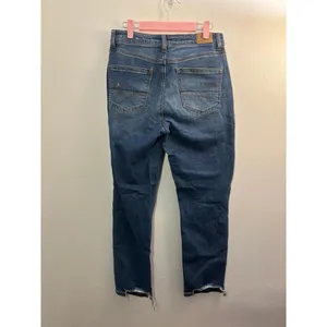 American Eagle Destroyed Mom Jean Size 6 thumbnail 2