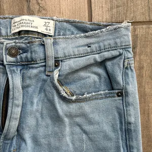 Abercrombie & Fitch Light Blue 90s straight ultra High Rise Jeans thumbnail 3
