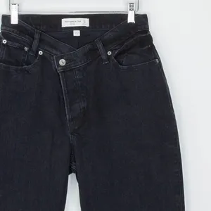 Abercrombie & Fitch Womens Curve Love The Dad Rise Denim Jeans Size 27 V Waist‎ thumbnail 2