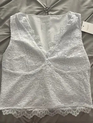 Amazon Lace Top thumbnail 1