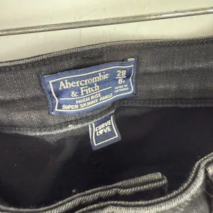 Abercrombie & Fitch High Rise Super Skinny Ankle Jeans Button Fly Black Size 28 thumbnail 5
