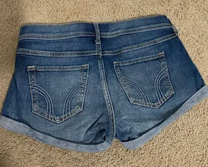Short Shorts thumbnail 2