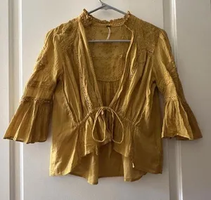 Free People Yellow Open Tie Front Shrug Shirt Top Sz Extra Small XS Women’s thumbnail 1