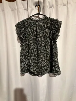 Old Navy Black Floral Chiffon Ruffle Short Sleeve Keyhole Top thumbnail 3