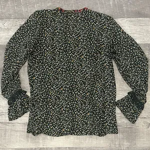 LOFT Long Sleeve Mini Print Blouse Womens M Ruffle Cuff Black Floral Flowy thumbnail 5