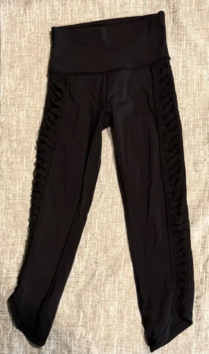 Lululemon Capri Leggings Black thumbnail 1