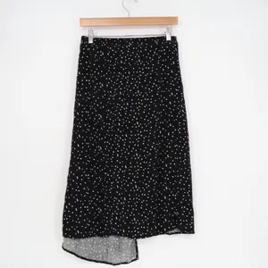 Urban Romantics Wrap Skirt Womens L Black Polka Dot Asymmetrical Hem Tie Waist thumbnail 4