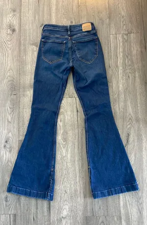 Jeans thumbnail 2