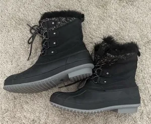 Khombu Black Snow Boots thumbnail 1