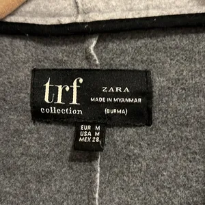 Zara trf Grey‎ Coat size medium thumbnail 3