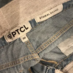 PTCL Ethikal Brand Wide Leg Baggy Jeans Light Wash Double Waistband Size 30 thumbnail 7