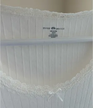 Brandy Melville White Lace Trim T-shirt thumbnail 3