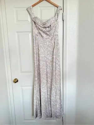 Birdy Grey Mia Dress Matte Satin Almond Dreamy Floral Maxi M White Pearl Gray thumbnail 3