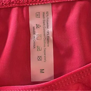 Women's NEW Two Piece Swimsuit Size Medium #260548 Red thumbnail 5