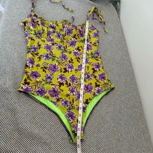 BEACH RIOT betsy one piece in lime punch gardenias size M thumbnail 11
