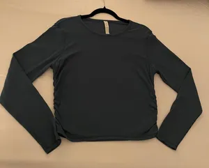 Lululemon Long Sleeve Ribbed Top - Size 10 - Excellent Condition! thumbnail 1