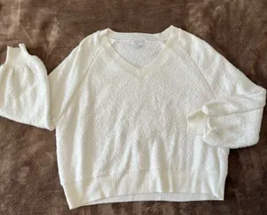 Soft & cozy white sweater thumbnail 1