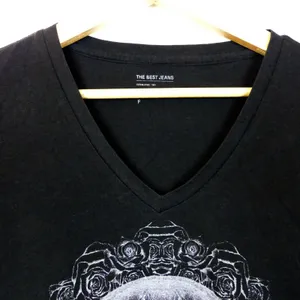 Skull Rose Graphic Tunic Top Women Size Free M/L Black Gothic Tee V-neck Y2K thumbnail 3