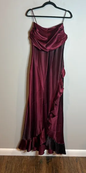 American Vintage Y2K burgundy ombre ruffle formal dress thumbnail 1