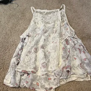 Free People Cream open side lace chest sleeveless paisley top never worn thumbnail 3
