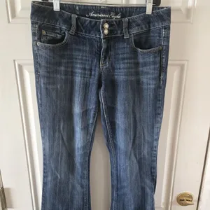 American Eagle Artist Flare Jeans Womens 8 Blue Low Rise Stretch Dark Wash Y2K thumbnail 3