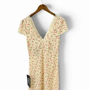 Lulus Liv Light Yellow Ditsy Floral Slip Midi Dress size M NWT thumbnail 5