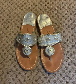 Sandals thumbnail 1