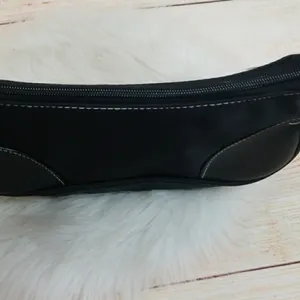 Victoria's Secret NWOT small makeup bag black thumbnail 3