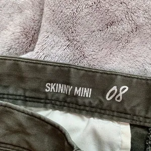 GAP Womens 8 Khakis Olive Green Skinny‎ Mini Ankle Zip Chino Pants Jeans Stretch thumbnail 5