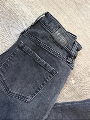 •Hollister• Ultra High Rise Dad Jeans thumbnail 2