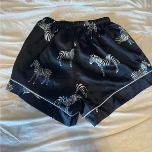 Black Zebra Print Pajama Set thumbnail 4