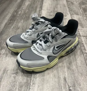 Nike Zoom Air Fire 'Particle Grey Photon Dust Size 7.5 (C 94) thumbnail 2