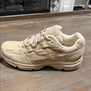 Vionic Walker Classic Orthotic Walking Shoes Stone‎ Taupe Size 5 NWOB Comfort thumbnail 6