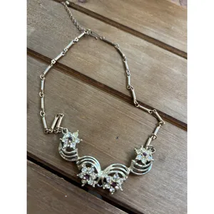 Vintage (unsigned Coro??) Gold-Tone Floral Crystal Necklace With Purple Accents thumbnail 7