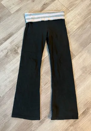 Victoria's Secret Y2K Vintage Fold Over Flare Leggings thumbnail 1