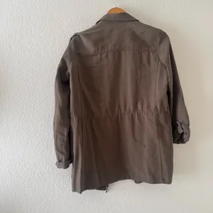 ZARA Army Green Cinch Waist military Coat jacket thumbnail 4