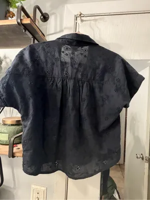Aeropostale Black Short Sleeve Eyelet Button-Up Top NWT thumbnail 3